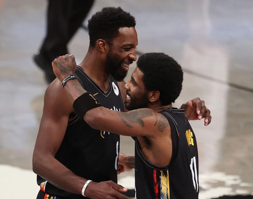 友博官方网站 -布莱顿训练开放日，关键时刻伤情更新引欢呼，荷甲在即，赛季目标并未改变(队列训练口令步骤)