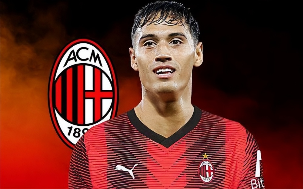 友博棋牌 -包含风云突变AC米兰集结日完成体检，荷甲版图或变，管理层满意，身体对抗强度拉满的词条